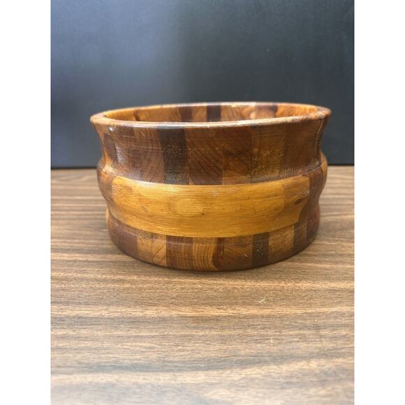 Vintage Teak Wooden Segmented Wood Serving Salad Bowl Or Fruit Bowl 9”W X 4.5”H - Picture 2 of 7